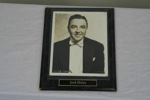 WIZARD OF OZ JACK HALEY AUTOGRAPHED FRAMED DISPLAY VINTAGE PHOTO AUTHENTICITY - Picture 2 of 12