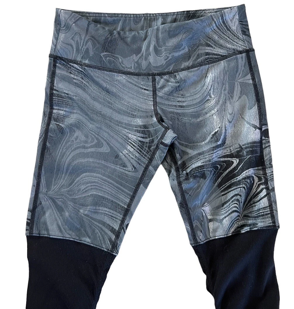 alo-yoga goddess swirly printed ruched ribbed leggings