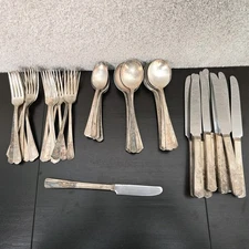 Vintage WM. Rogers Mfg. Co. IS AA Sovereign Silverware Plate 52 Pc 1939