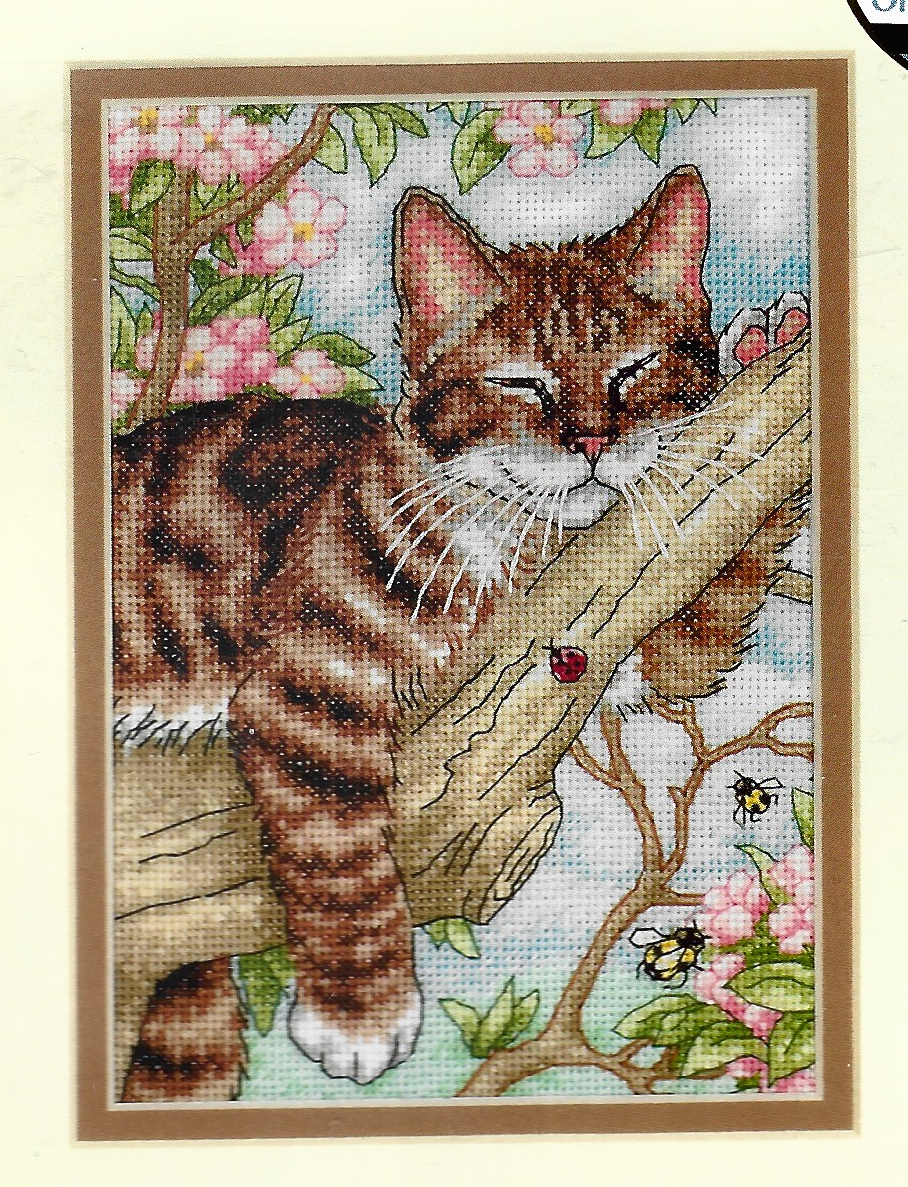 kittenページ Kitten Napping Gold Collection Petites Dimensions Cross Stitch Kit