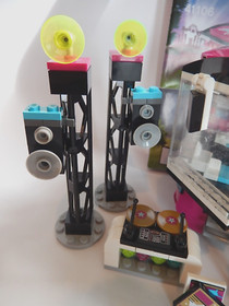 Lego 41106 Pop Star Tour Bus Friends 100% Complete