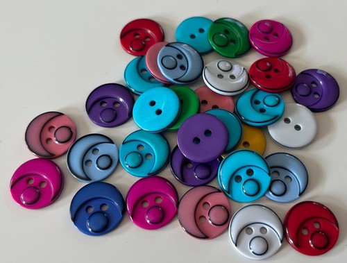 Bunte Lustige Holzknöpfe Smiley 2-Loch Knöpfe Kinderkleidung annähen basteln - Bild 5 von 7