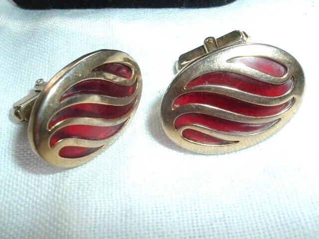 Gemelos ovalados vintage Art Deco Anson de vidrio rojo rubí de 1" Foto 2 de 3