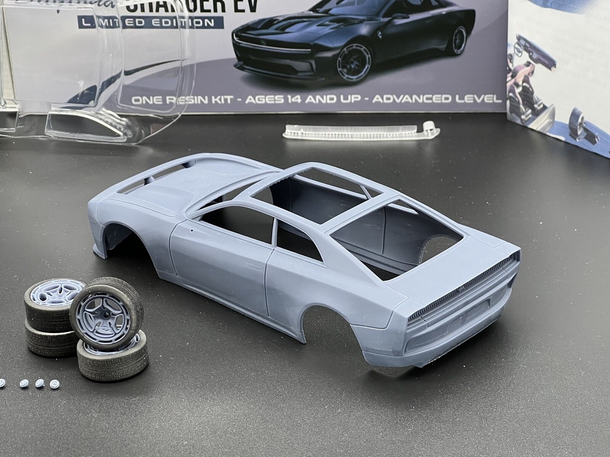 ミニカー Dodge Charger Daytona & Skyline GT-R FAST AND FURIOUS Car Collection 1/43 DODGE CHARGER + 1/43