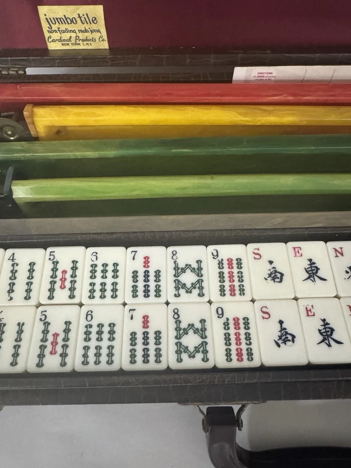 Vintage Majong Game Set W 5 Bakelite Trays  Marbleized Swirl 168 Pieces - Image 3 of 4