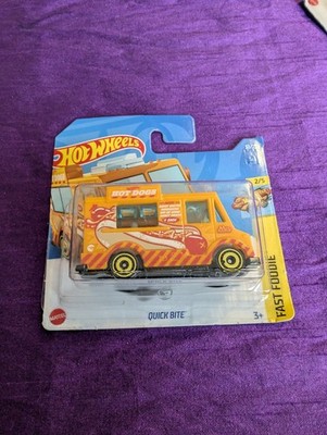 Hot Wheels Quick Bite Treasure Hunt 37/250 Fast Foodie 2/5 2023 TH Hot Dog Truck