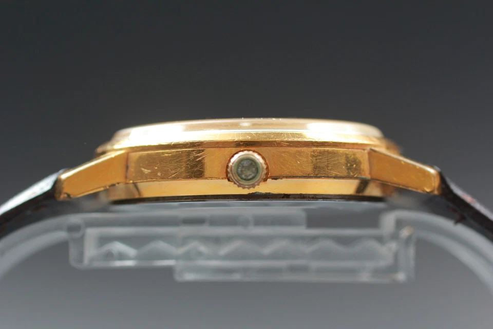 Vintage 1977 [Near MINT] Omega Seamaster Cal.1342 35mm Quartz Gold Dial Men's - Image 3 of 4