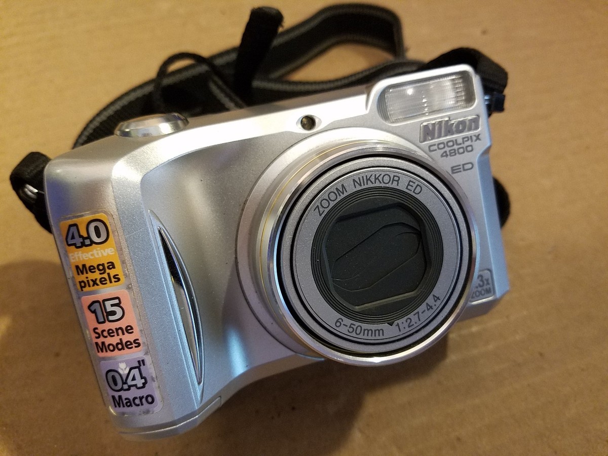 Nikon Coolpix 4800 ED 4.0MP Digital Camera 8.3x Zoom E4800 2CR5 EN