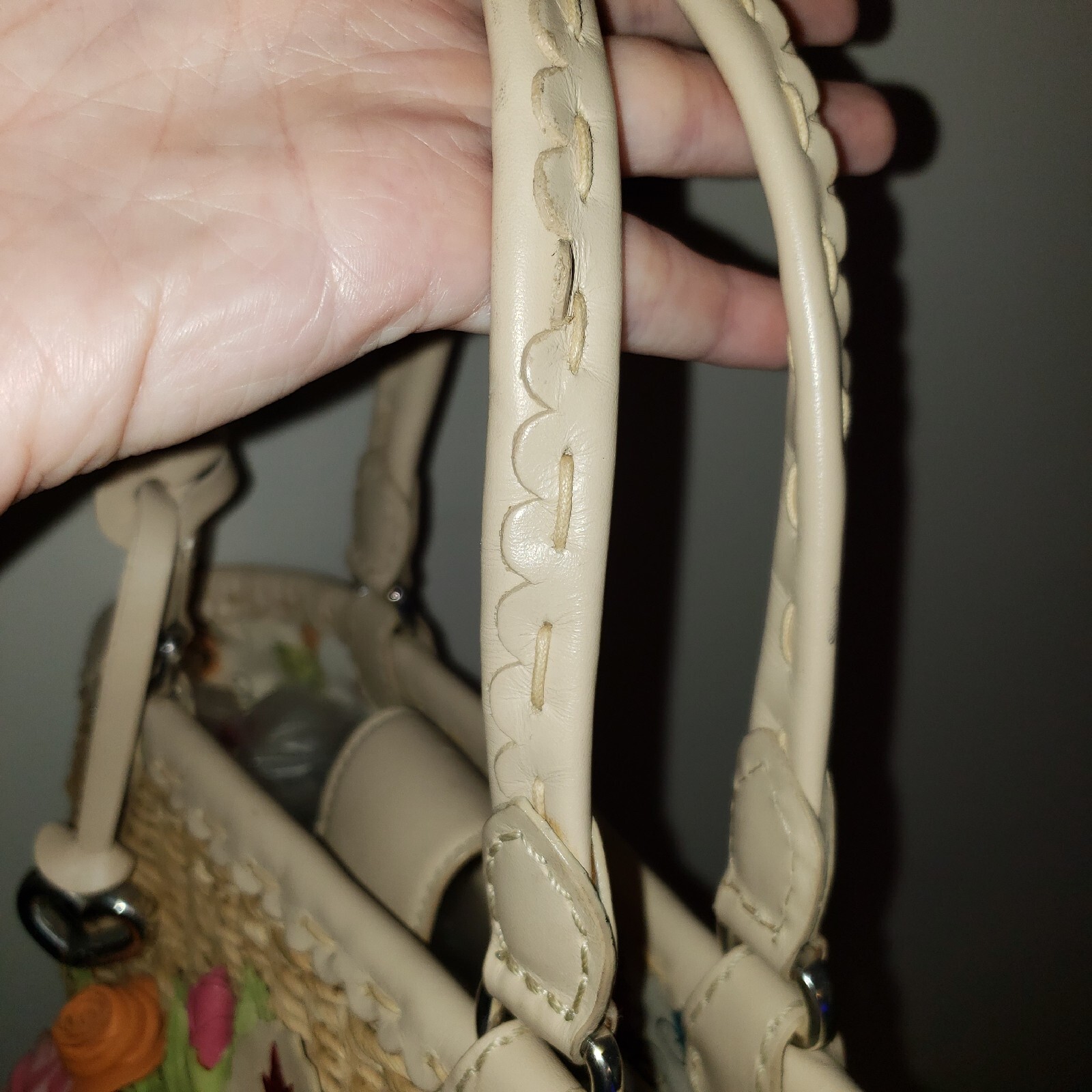 Picture 5 of 9