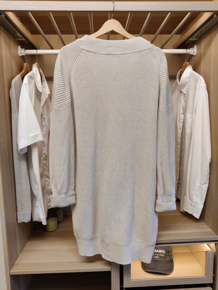 CÁRDIGAN COS MEDIANO NATURAL JERSEY TEJIDO ALGODÓN CON BOTONES INFORMAL OVERSIZE MUJER Foto 2 de 4