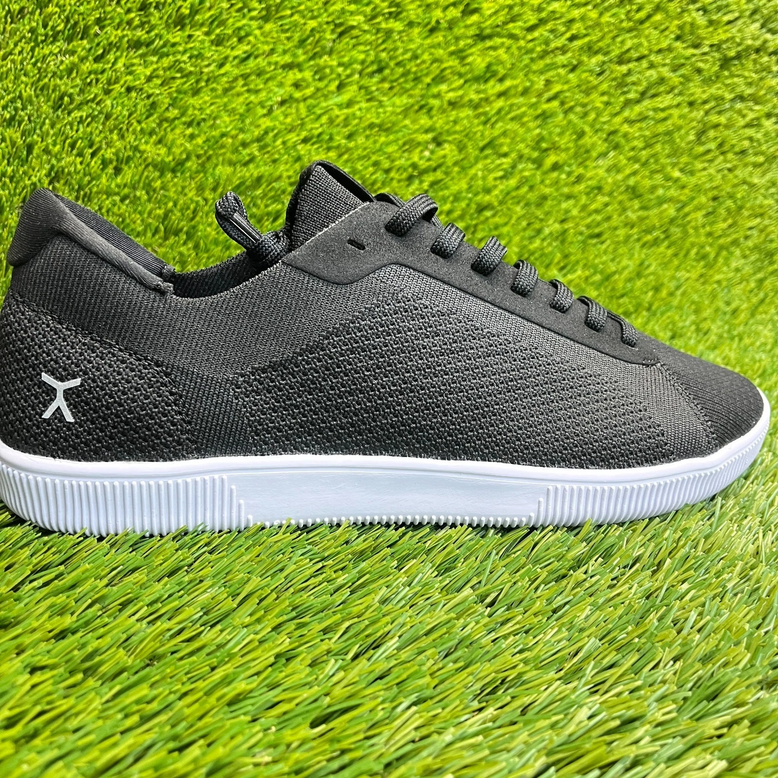 Flux Footwear Adapt Trainer Black Mens Size 10.5 Athletic Knit Shoes Sneakers