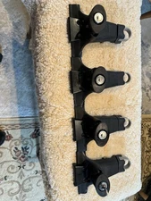 Yakima 1A Raingutter Roof Rack Towers W/ Locks & Key,