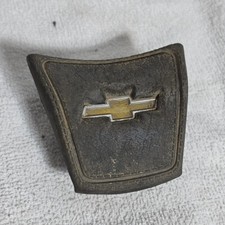 1969-1976 Chevy Truck Van Steering Wheel Center Cap Horn Button Oem 1969-1976 Chevy Truck Van Steering Wheel Center Cap Horn Button Oem