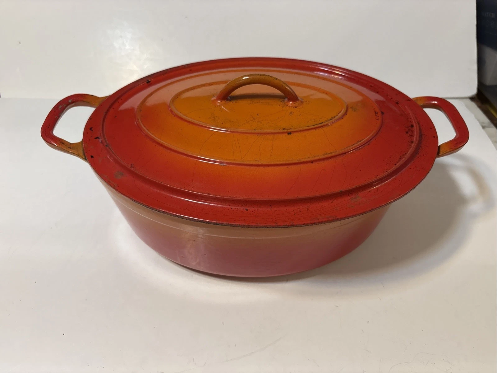 DESCOWARE Belgium Orange Flame 6 QT Enamel Oval Cast Iron Dutch Oven w/ Lid