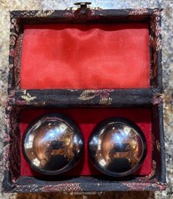 Set of 2 Chinese Baoding Balls Hand Exercise Therapy Balls Stress Reliefe Balls