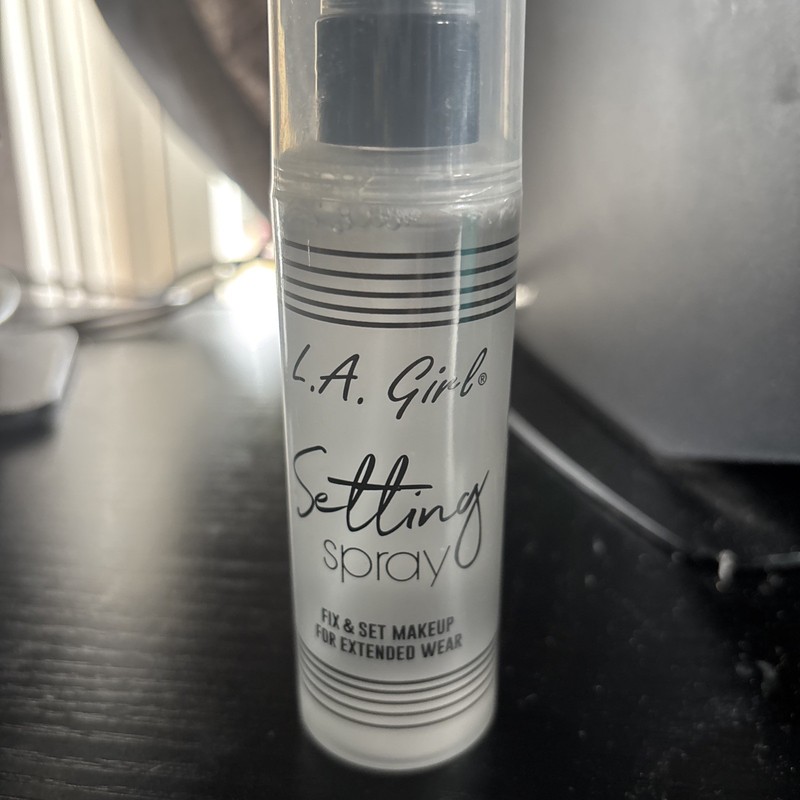 LA Girl Setting Spray Fix & Set Makeup Extended Wear, 2.7 Oz Sealed