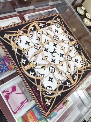 LOUIS VUITTON SCARF SQUARE SHAWL 100% AUTHENTIC CLASSIC LOGO SILK BLACK WHITE