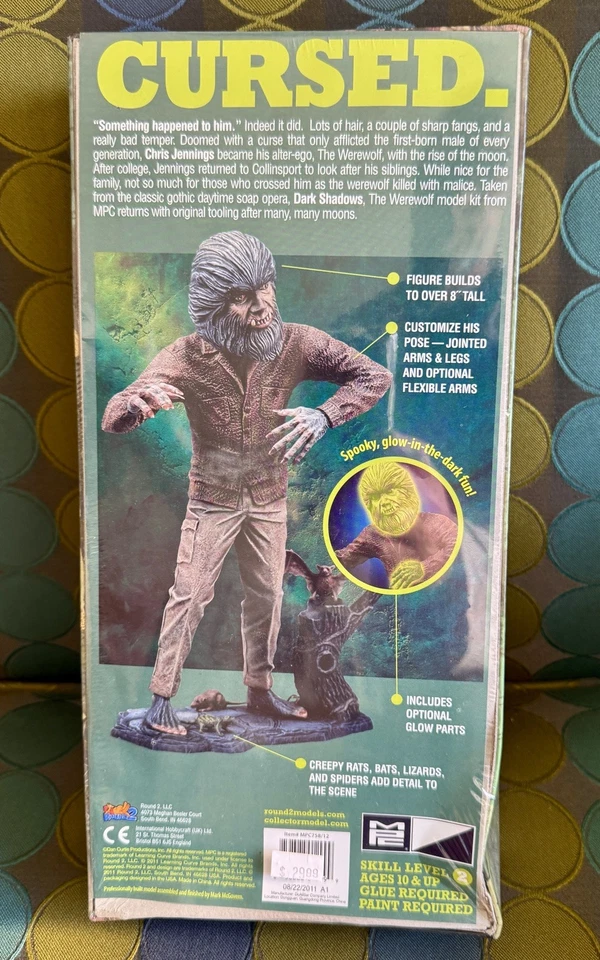 MPC The WEREWOLF From Dark Shadows Model Kit Boxed Sealed Glow Dark 2011 - Image 2 of 4