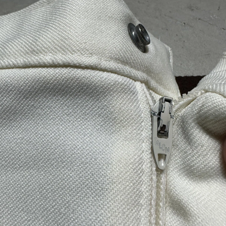 Vintage 70s Nike Tennis Shorts Retro Cream Brown Talon Zip Womens Size 38 - Image 3 of 4