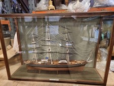 The Cutty Sark Vintage Wooden Replica Model Ship with Glass Tank Large (lot D16)