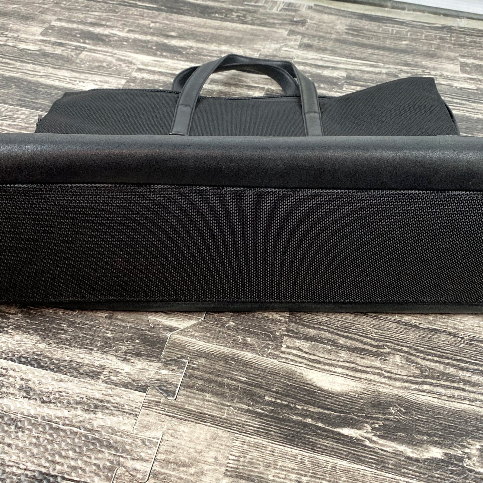 TUMI Black Ballistic Nylon Slim Laptop Hand Bag with … Gem