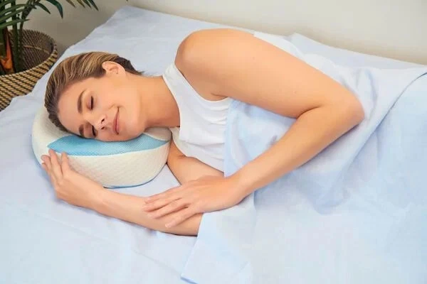 Magisches Kissen Secret Spring zur Entlastung der Hals- & Schultermuskulatur - Bild 2 von 3