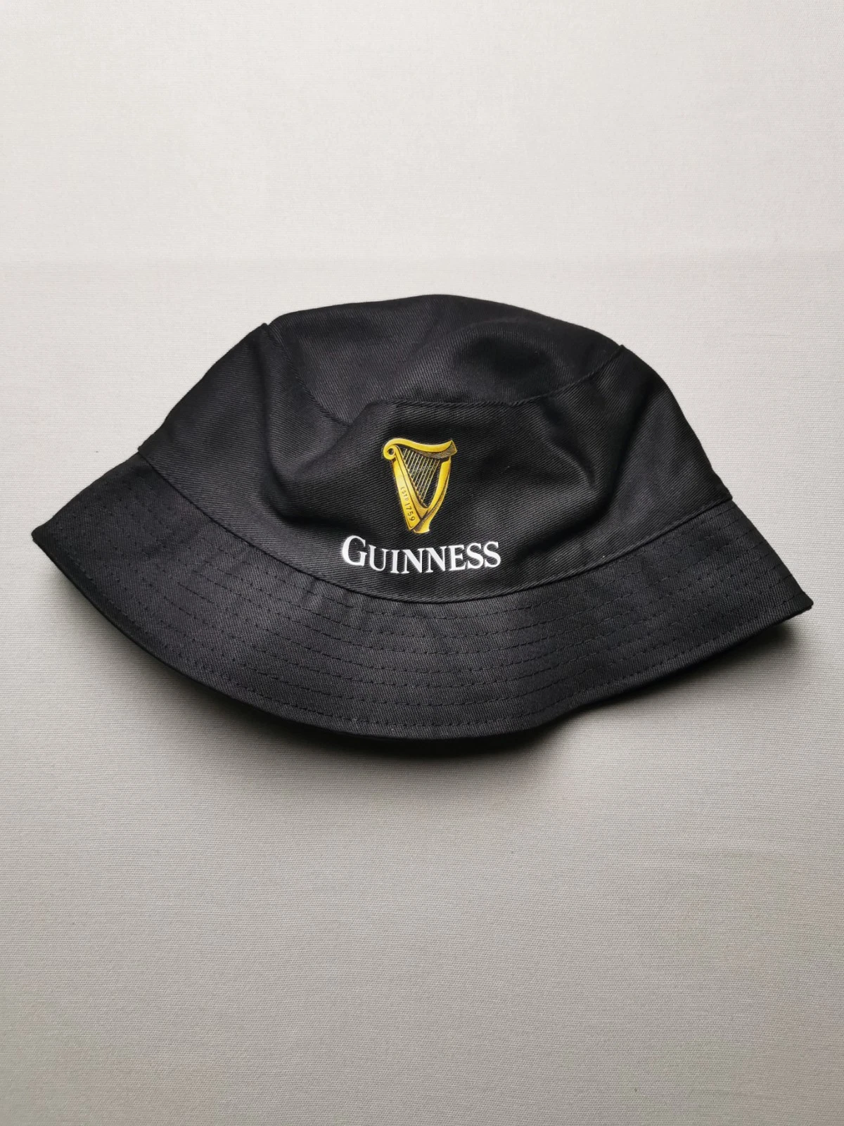 Guinness Unisex ONFM 100% Recycled Cotton Reversible Bucket Hat BNWT Black Green