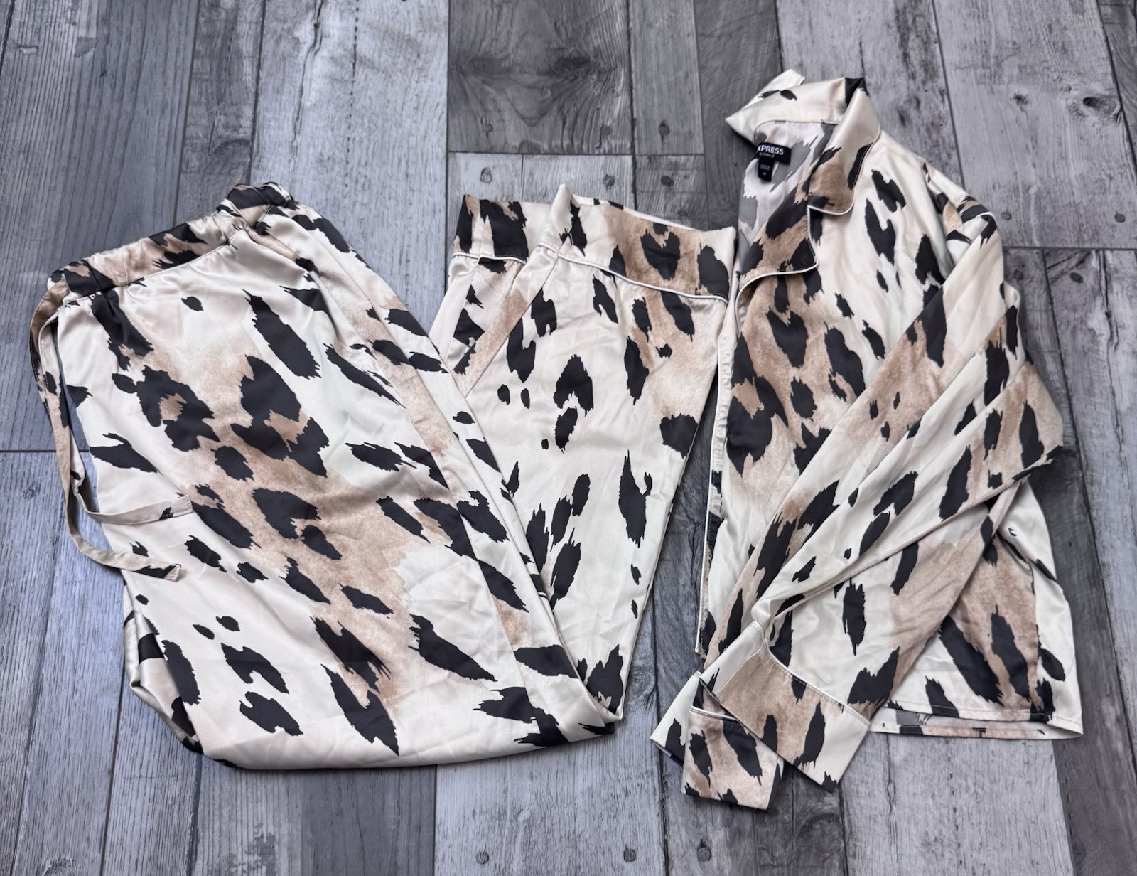 Express Satin Leopard Sleep Set Medium Cropped An… - image 2