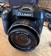 Panasonic LUMIX DMC-FZ70 Digital Camera 60x Zoom Charger Battery & 8 Gb Memory