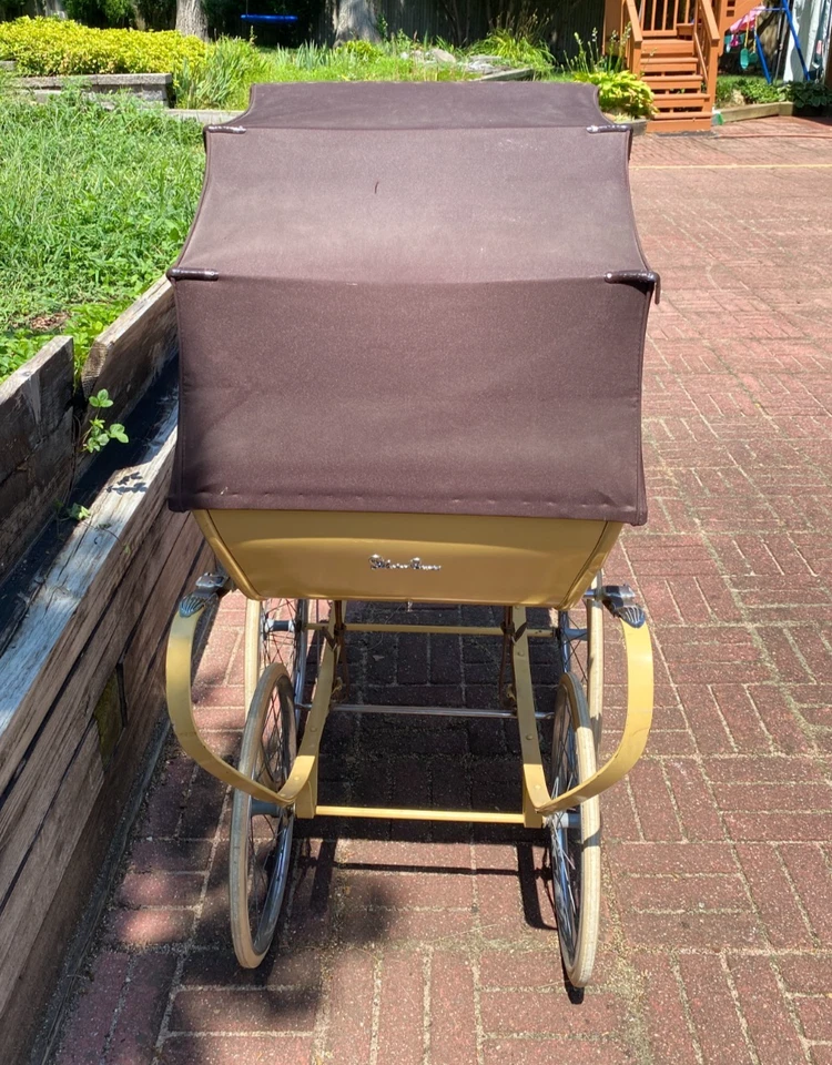 Original Silver Cross Baby Pram Stroller/Carriage - Image 4 of 4