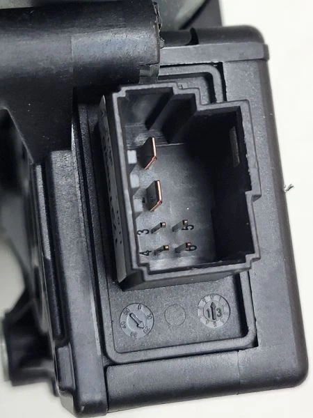 Mercedes Benz C63 AMG 2010 techo corredizo motor Foto 3 de 4