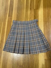 New without tag pleated mini skirt in plaid gray petite small