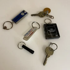 Miscellaneous Vintage Keychains zao