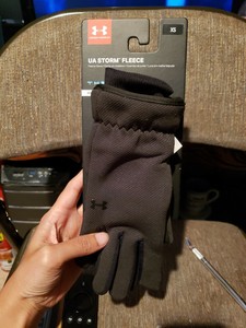 under armour women's storm fleece gloves