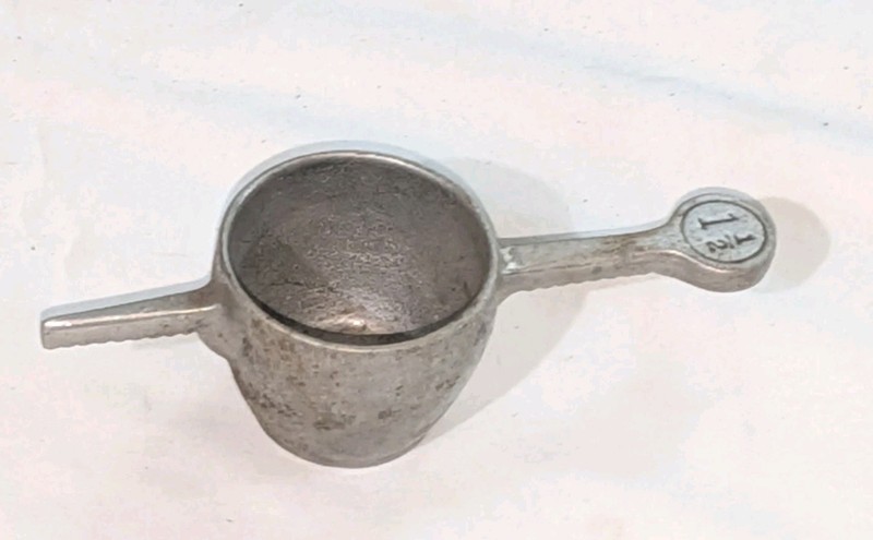 Old ANTIQUE Vintage ROLL & POUR 1-1/2 Oz SHOT POURER Pewter Cocktail Collectible