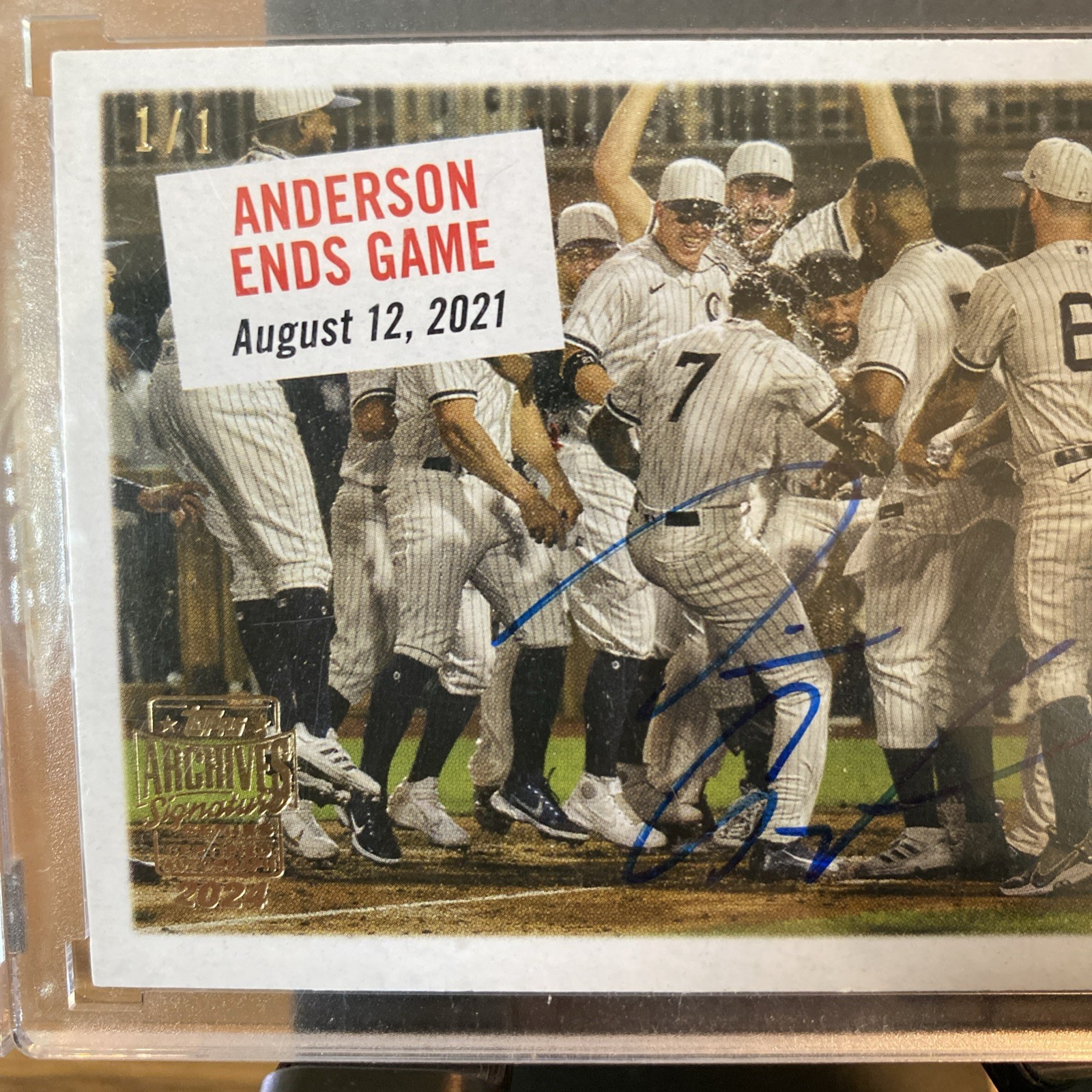 2022 Topps Archives - 1955 Topps Scoop Tim Anderson #306 1/1 Auto White Sox view 2