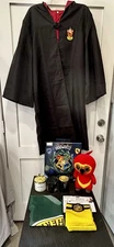 (8) Harry Potter Collectible Bundle New/used