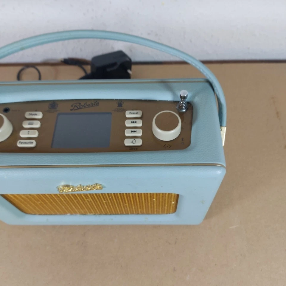 Roberts Revival RD70 Retro tragbares DAB Radio mit Bluetooth getestet funktioniert  - Bild 3 von 4