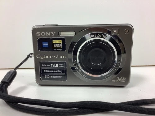 Sony Cybershot DSC-W300 Titanium Digital Camera Battery Issue  Please Read HAI