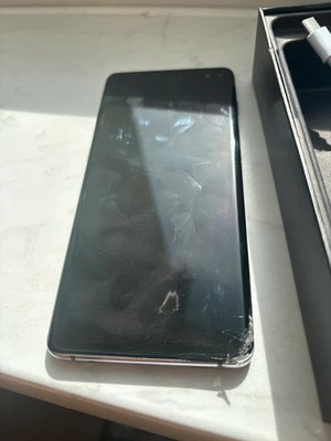 Samsung Galaxy S10 Duos Dual SIM   mit OVP   Display beschädigt