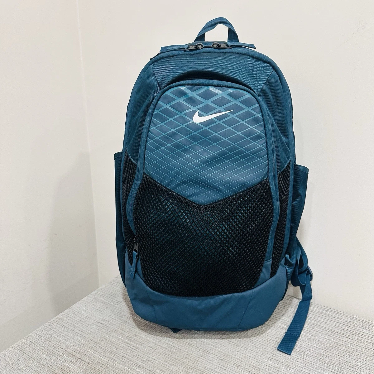 deuter 30l backpack Deuter Trail Pro SL 30L Backpack - Women's