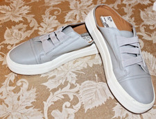 EUC Women's DV by Dolce Vita Rodica Sneakers Slip Ons Gray Size 7.5