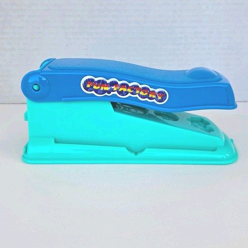 Play-Doh Fun Factory Replacement Extruder Blue Green Dough Art Hasbro Vtg 1998