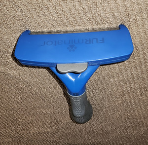 FURminator Short Hair Large Dog Deshedding Comb Grooming Tool.