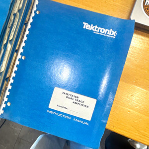 Tektronix 7A18/7A18N dual trace amplifier instruction manual