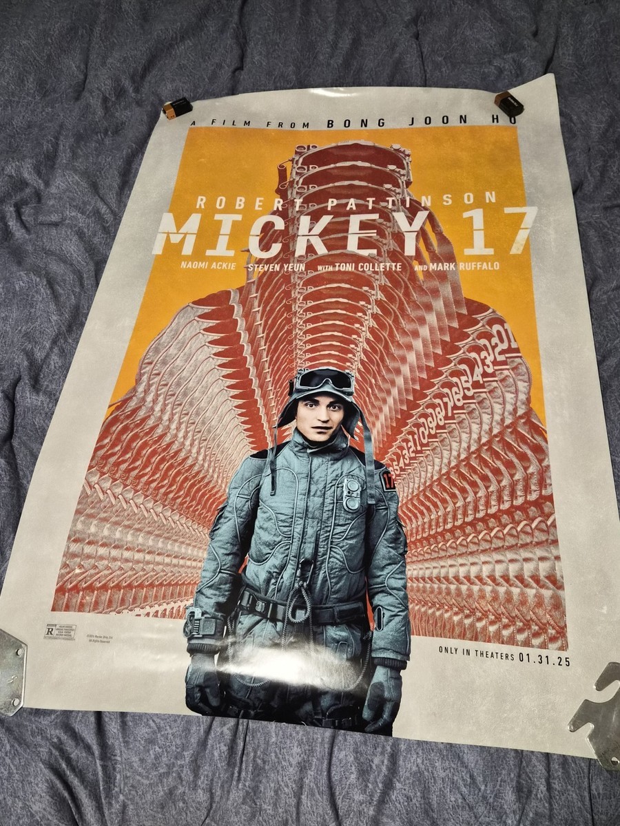 Mickey 17 (2025) Rob Pattinson Advance Official Original DS Movie