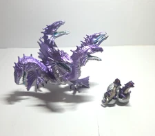 Safari Ltd. 2012 Hydra Mythical figure toy PVC 5 headed dragon & Hatchlings