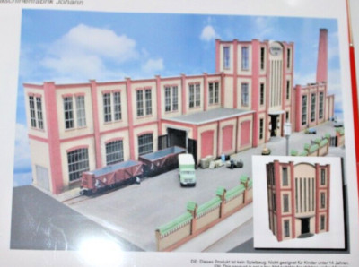 Bausatz''Halbrelief schräg Empfangsgebäude Maschinenfabrik '' MU-N-I00031- Neu/Ovp