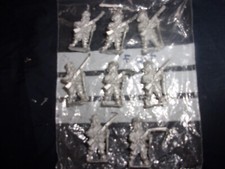 Lot 8 Metal Unpainted Riflemen Toy Soldier Miniature 30-32mm Spanish Conquisador