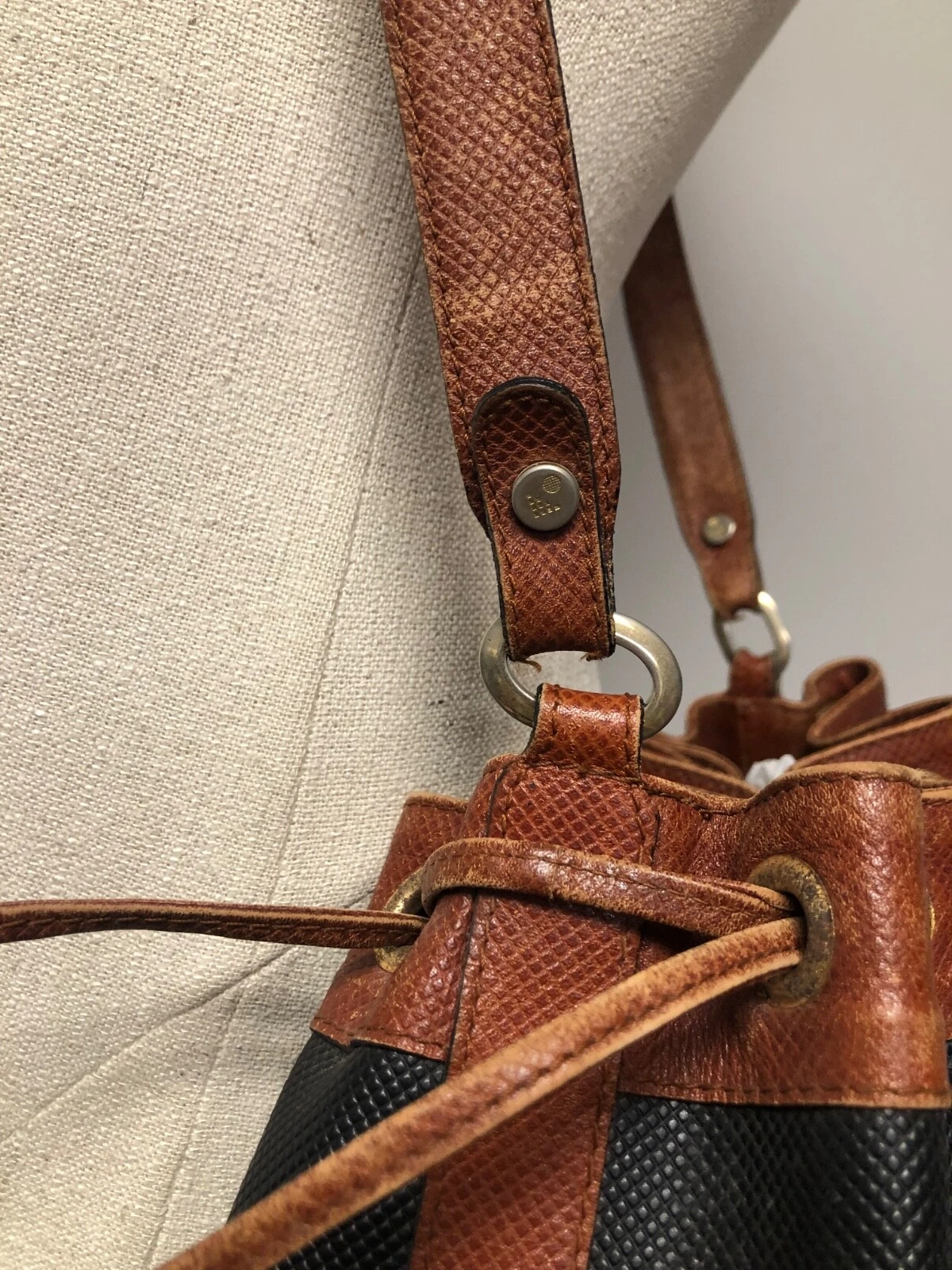 BOTTEGA VENETA VINTAGE MARCO POLO NERO MARRONE BORSA A SECCHIELLO COULISSE XSSBODY TRACOLLA